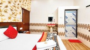 Ropa de cama hipoalergénica, escritorio, wifi gratis y ropa de cama 