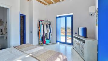 3 habitaciones, escritorio, tabla de planchar con plancha y wifi gratis