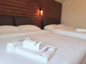 WiFi, bed sheets