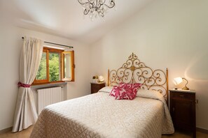 3 chambres, fer et planche à repasser, lit parapluie, Wi-Fi gratuit