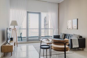 Fernseher, Stereoanlage