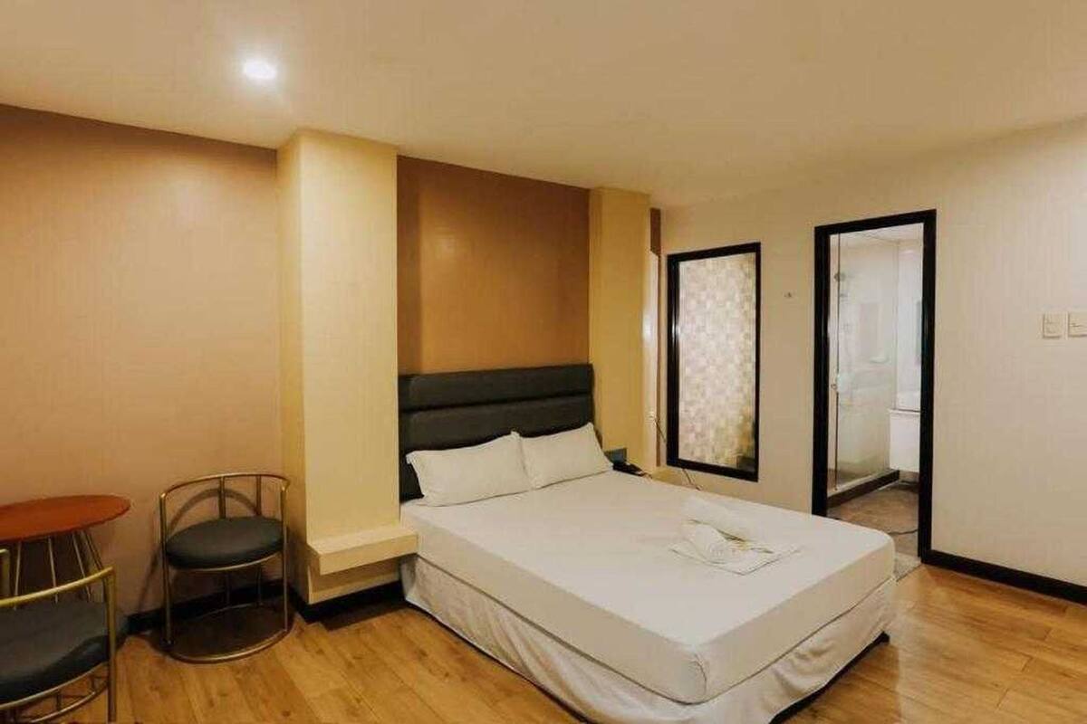 Standard Double Room | Desk, free WiFi, bed sheets