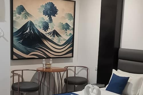 Standard Double Room | Desk, free WiFi, bed sheets