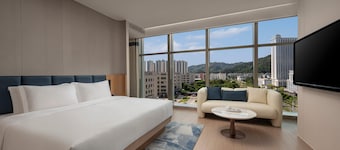 Days Hotel by Wyndham Zhuhai Jinwan