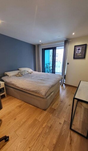 3 bedrooms, Internet, wheelchair access