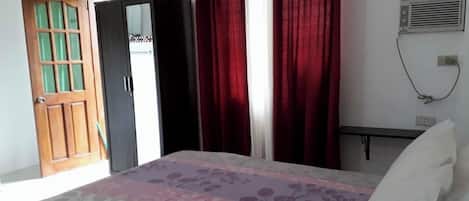 3 bedrooms, Internet, wheelchair access