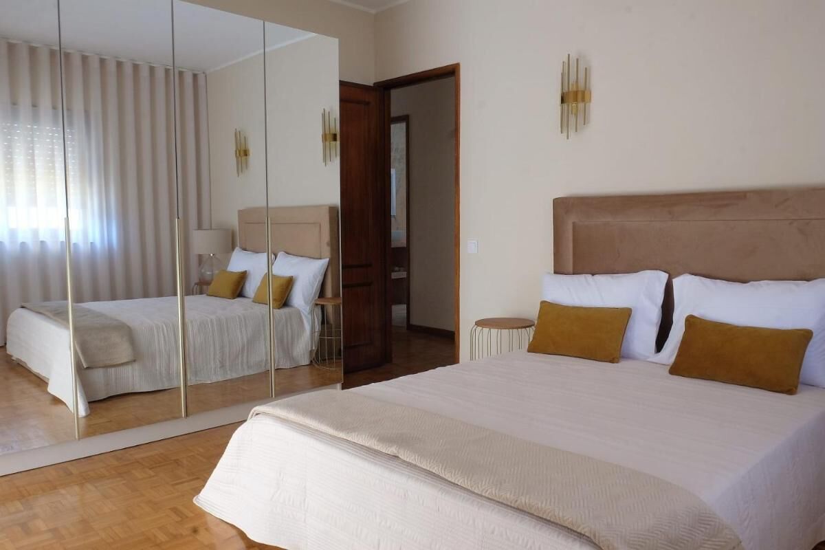 5 bedrooms, Internet, bed sheets