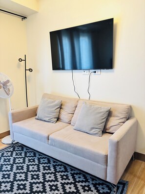 TV