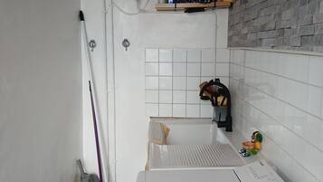 Micro-ondes, four, plaque de cuisson