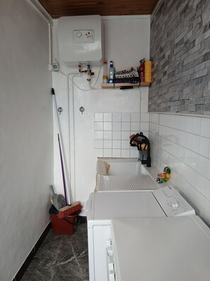 Microwave, oven, stovetop