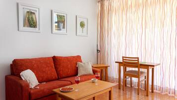 Télévision à écran plat