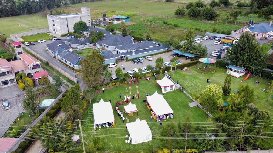 Holiday Premier Hotel