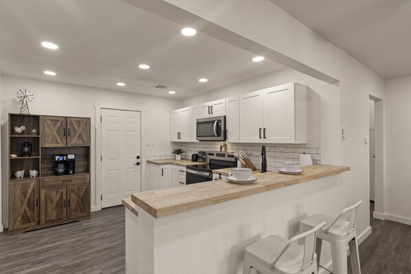 House, 2 Bedrooms, Patio | Interior