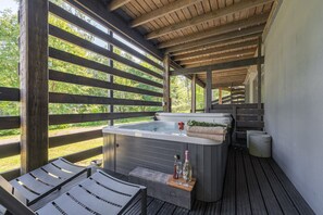 Baignoire à remous extérieure