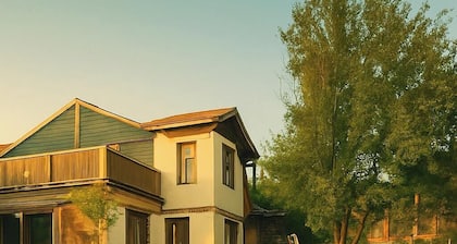 Heritage : 3-bedroom farmhouse with bungalow in Vladimir village with WiFi