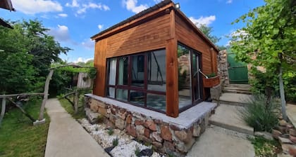 Heritage : 3-bedroom farmhouse with bungalow in Vladimir village with WiFi