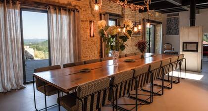 Magnifique ferme rĂ©novĂ©e au cĆur de la Dordogne