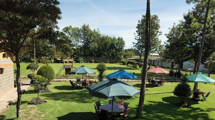 Royal Gardens Getaway