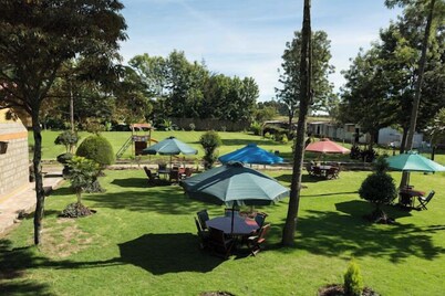 Royal Gardens Getaway