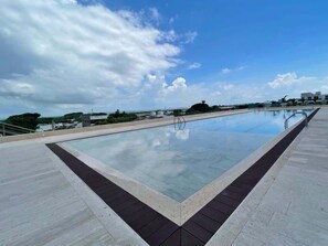 Pool - w* | Luxurious Loft w/Balcony in Crespo (Cartagena de Indias)