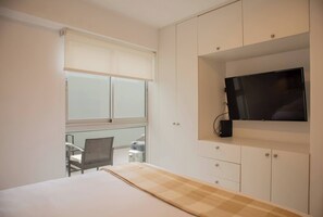 1 bedroom, iron/ironing board, WiFi, bed sheets - w* | Regal 1BR w/ Terrace in Barranco (Barranco)