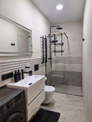 Comfort Apartment, City View