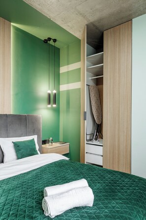 Comfort Apartment, City View | Hypo-allergenic bedding, iron/ironing board, free WiFi, bed sheets - Stylish apartment with a view of Park (Minsk)