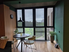 Comfort Apartment, City View | Living area