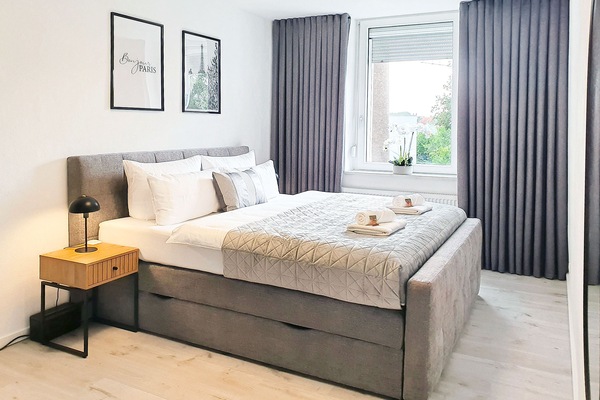 Bedroom01