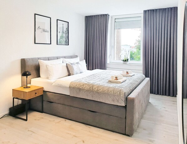 1 chambre, fer et planche à repasser, lit parapluie, Wi-Fi