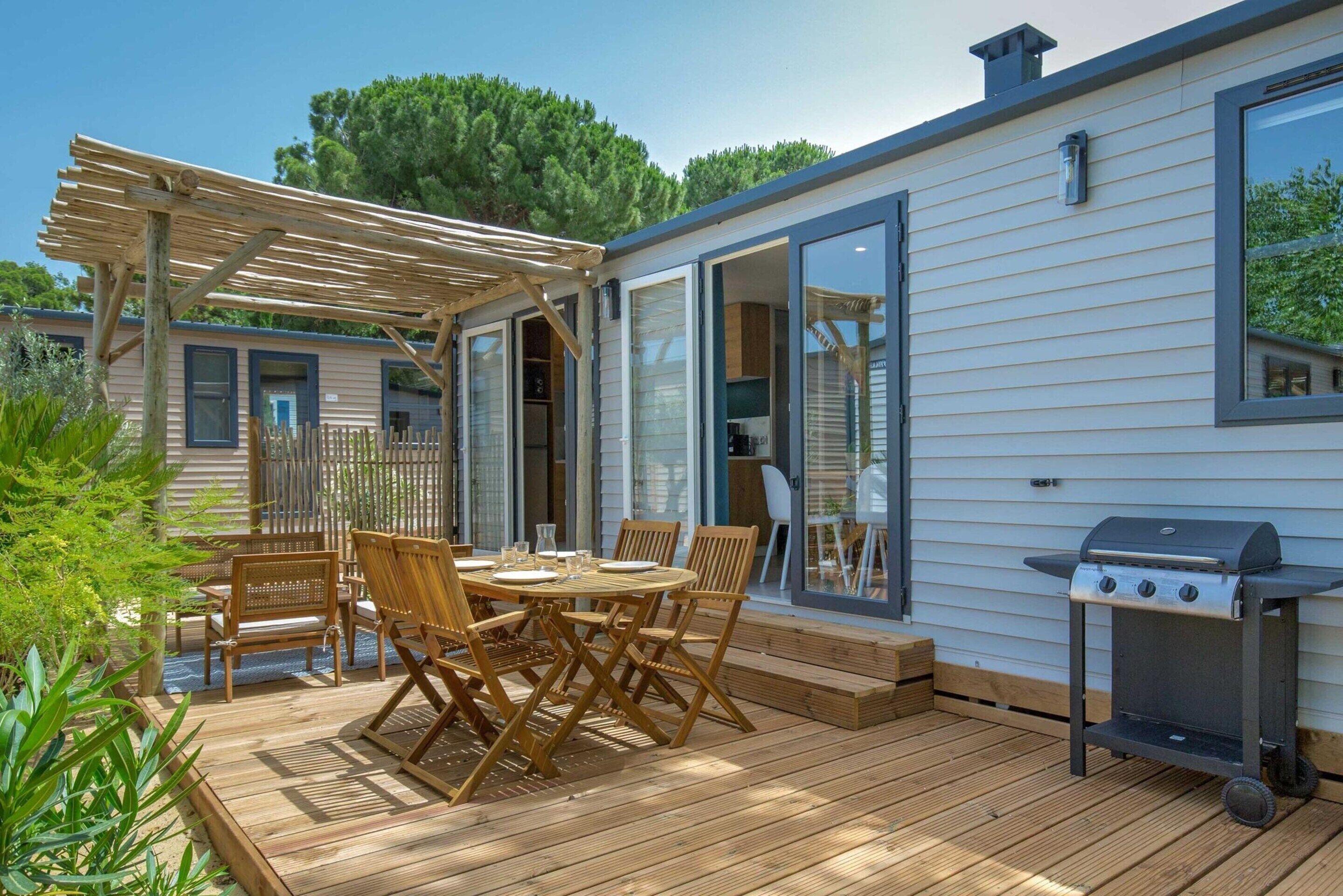 Mobile Home | Balcony