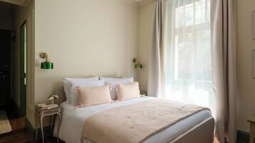 1 slaapkamer, een strijkplank/strijkijzer, wifi, beddengoed