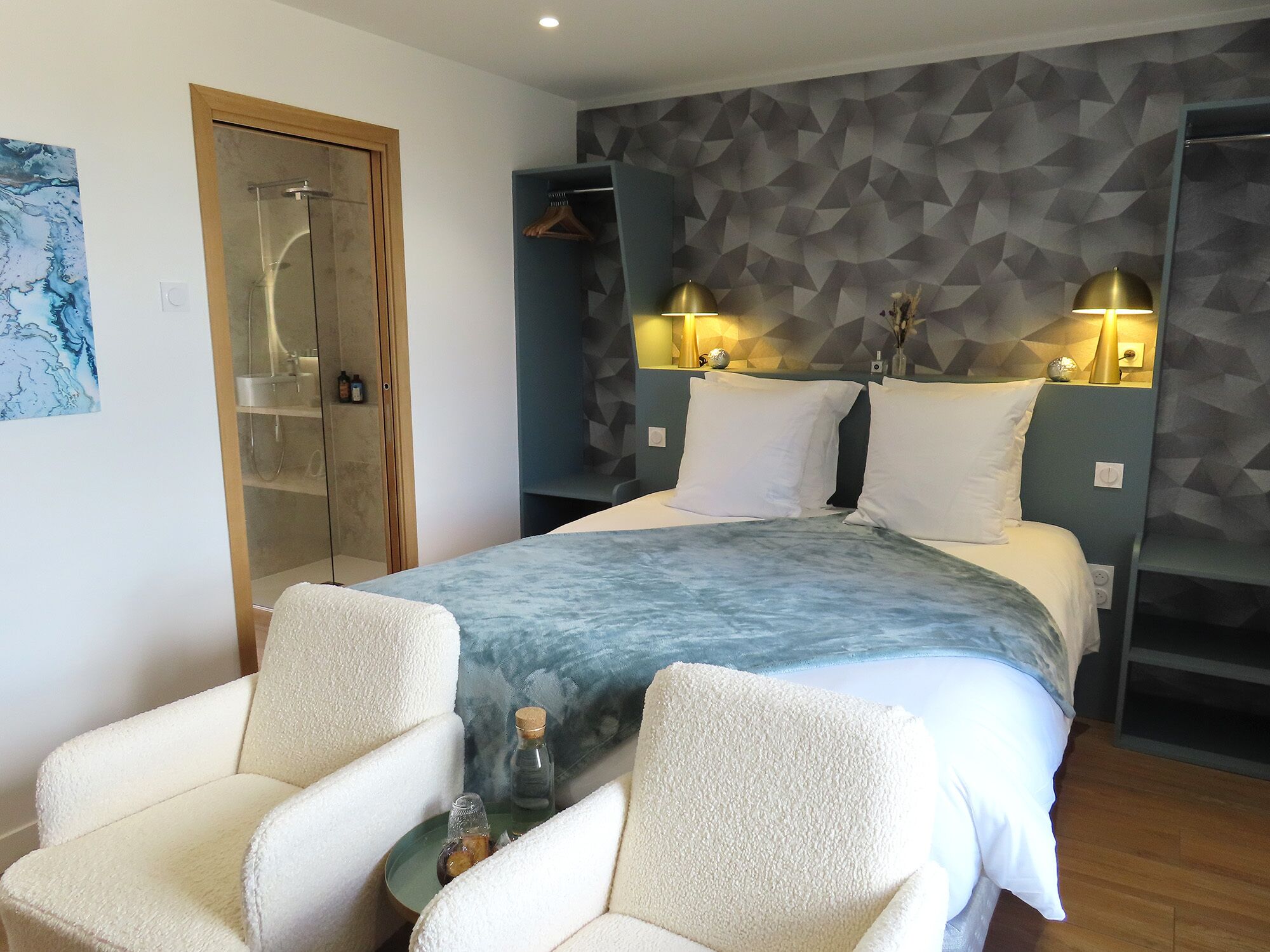 Luxury-Doppelzimmer, mit Bad | Hochwertige Bettwaren, Schreibtisch, laptopgeeigneter Arbeitsplatz