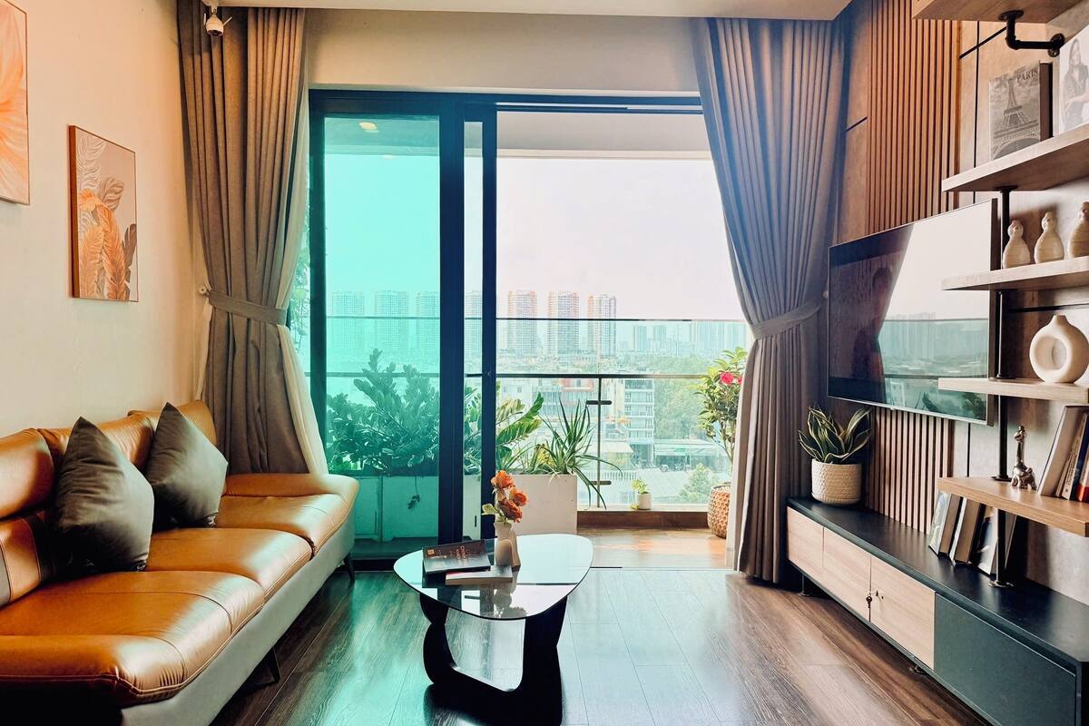 Deluxe Double Room | Blackout drapes, soundproofing, iron/ironing board, free WiFi