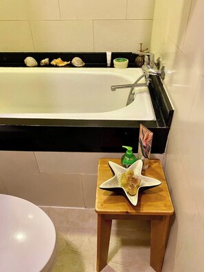 Classic Apartment, City View | Bathroom - D1 Le Thanh Ton Apartment - Japanese Town (Ho Chi Minh)