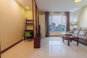 Iron/ironing board, free WiFi