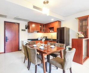 Classic Apartment, City View | Private kitchen - D1 Le Thanh Ton Apartment - Japanese Town (Ho Chi Minh)