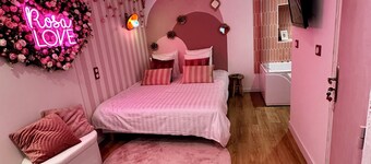 LOVE Room with spa & starry sky