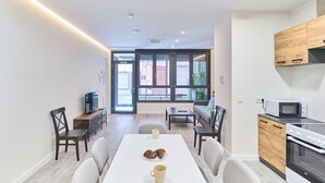 Superior Apartment | Living area - Apartamento Catedral Palace by gaiarooms (Valladolid)