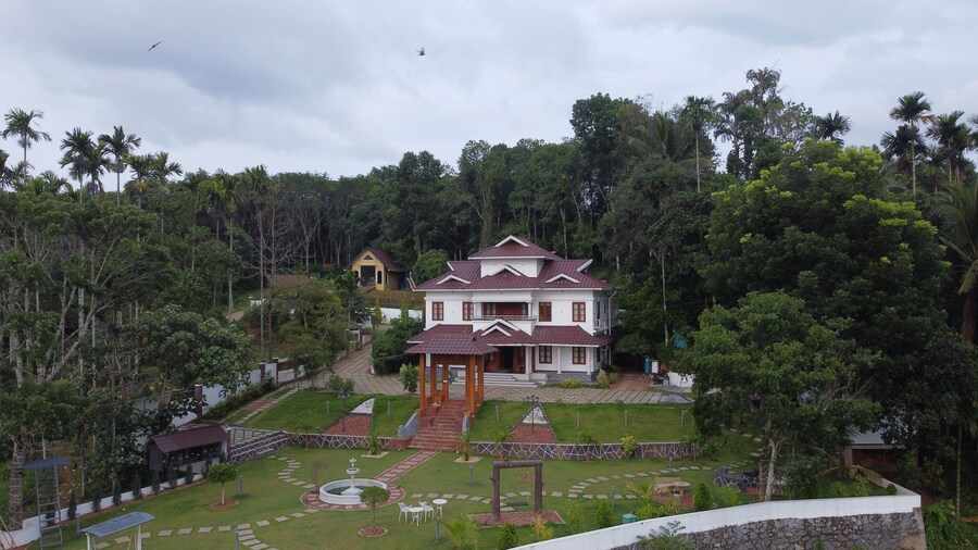 Tatvaura Resort Wayanad