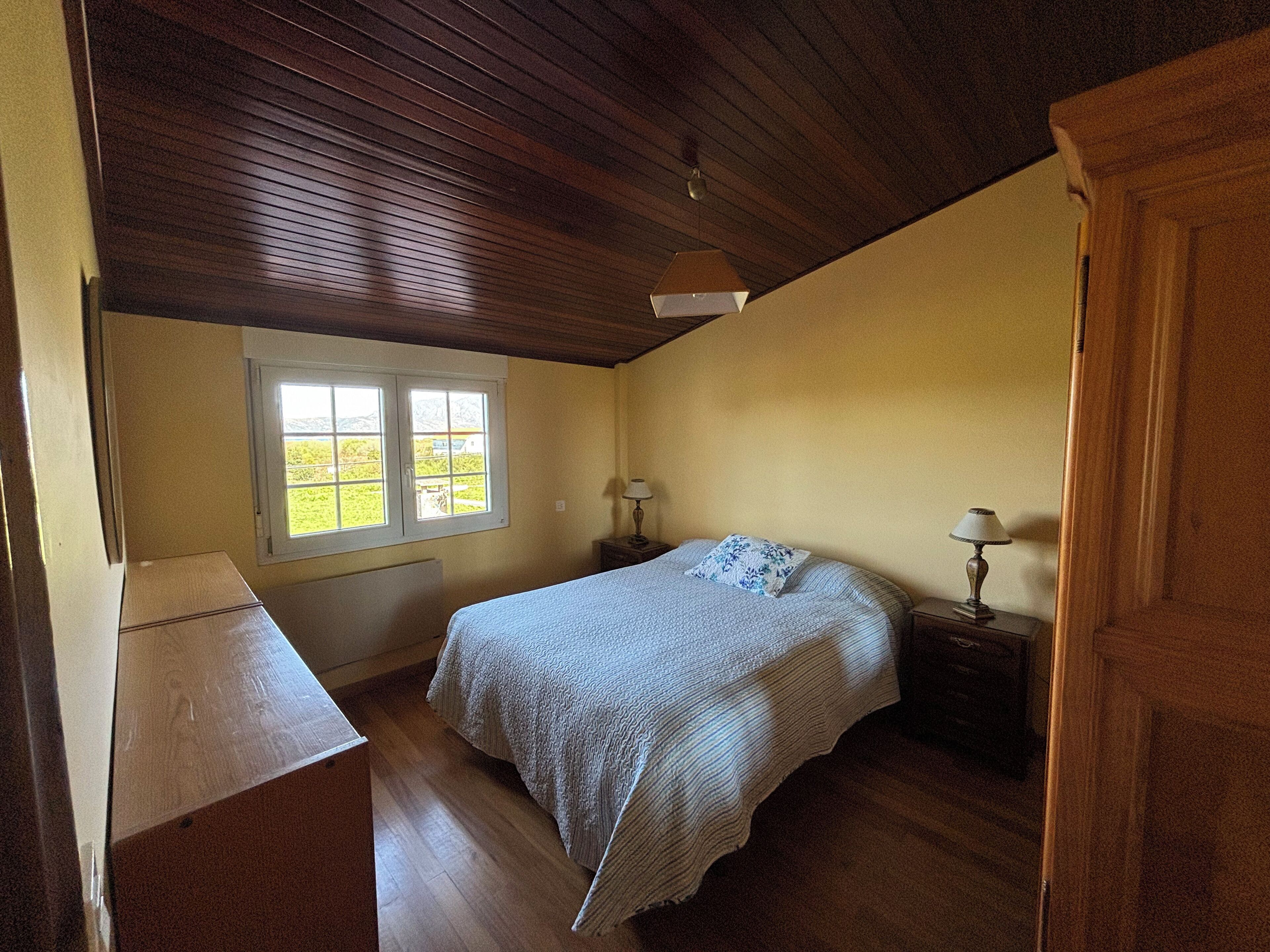 4 間睡房、免費 Wi-Fi、床單