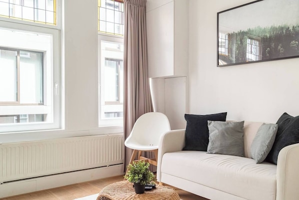 Living area - Riverbridge Suite - Historic Center Canal District (Amsterdam)