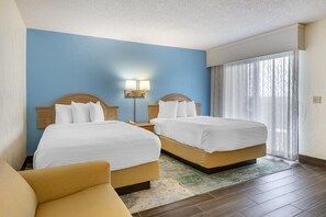 4 Schlafzimmer, Bügeleisen/Bügelbrett, kostenloses WLAN, Bettwäsche