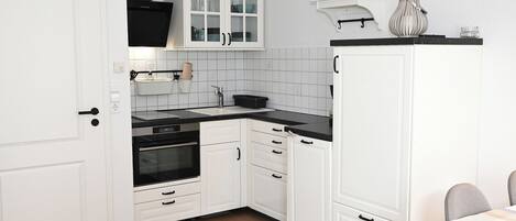 Frigorífic, forn, placa de cuina i rentaplats