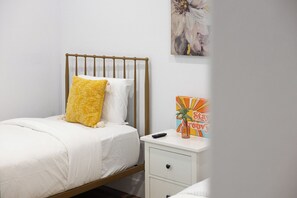 3 عدّة غرف نوم ومكتب ومكواة/لوح كي وواي فاي مجانًا