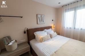 2 bedrooms, iron/ironing board, travel cot, free WiFi - Kera Koxare Luxury Villa, Private Pool and Panoramic Mountain Views (Koxare Agiou Vasileiou)