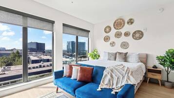 1 habitación, tabla de planchar con plancha, wifi y ropa de cama