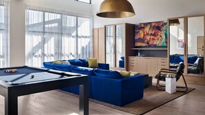 Spielezimmer