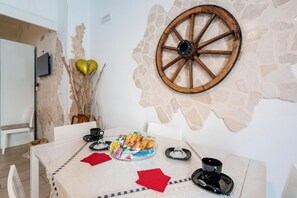 Dining - V&M Suite con Jacuzzi by Rentbeat (Ostuni)