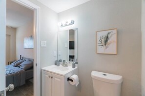 Shower, hair dryer - Stylish 1BR APT | Downtown Houston (Houston)